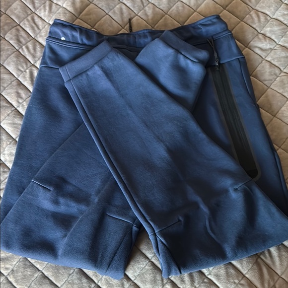 Nike navy blue tech jogger pants size SM - Picture 5 of 6
